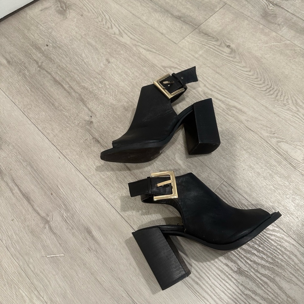 Zara Black Heeled Open Toe Sandals